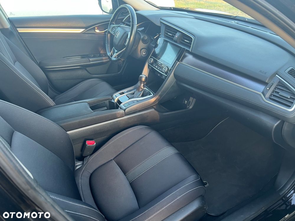 Honda Civic 1.5 T Elegance - 24