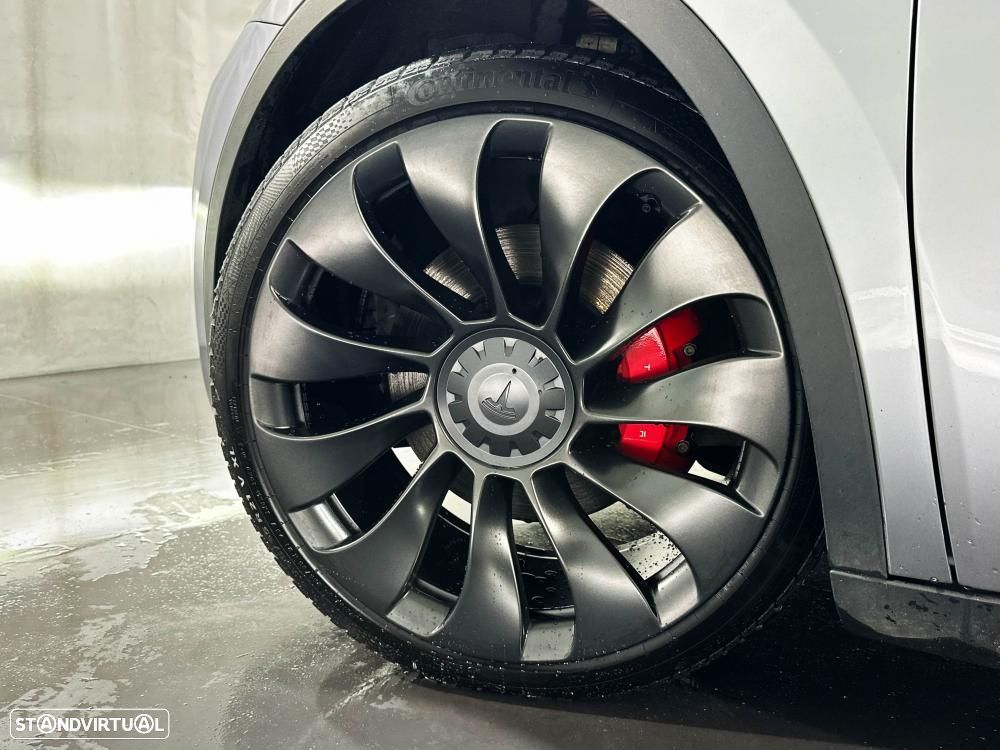 Tesla Model Y Performance Dual Motor AWD - 42