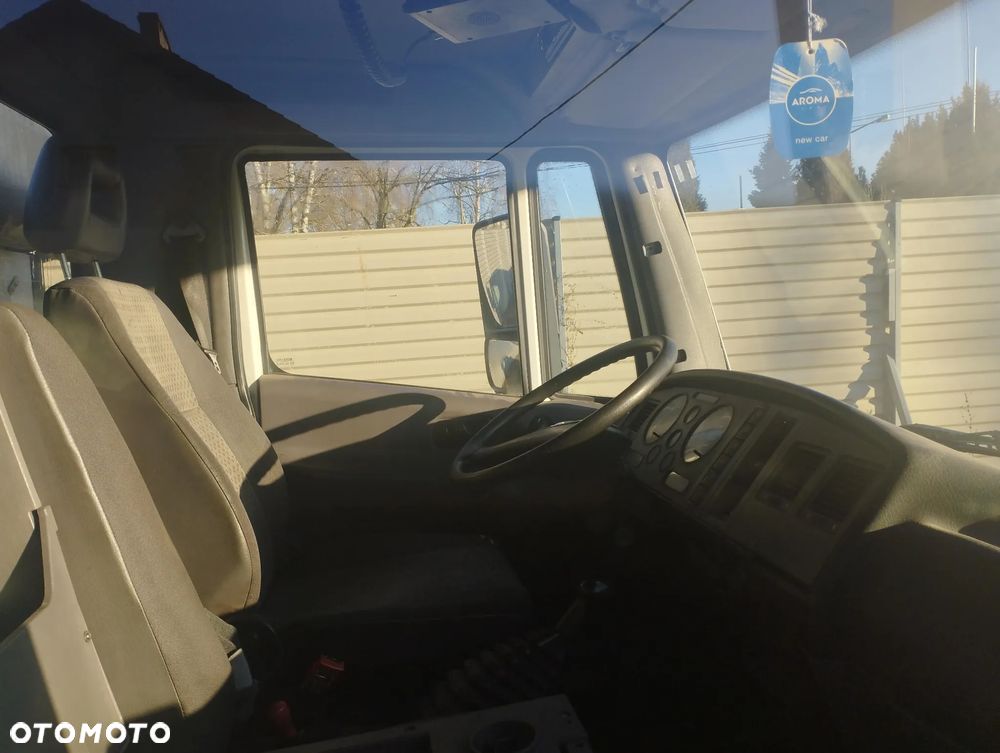 Nissan ATLEON - 6