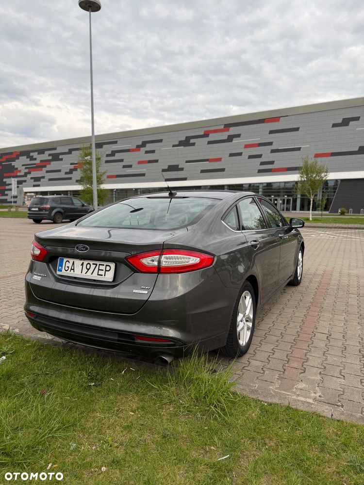 Ford Fusion - 8