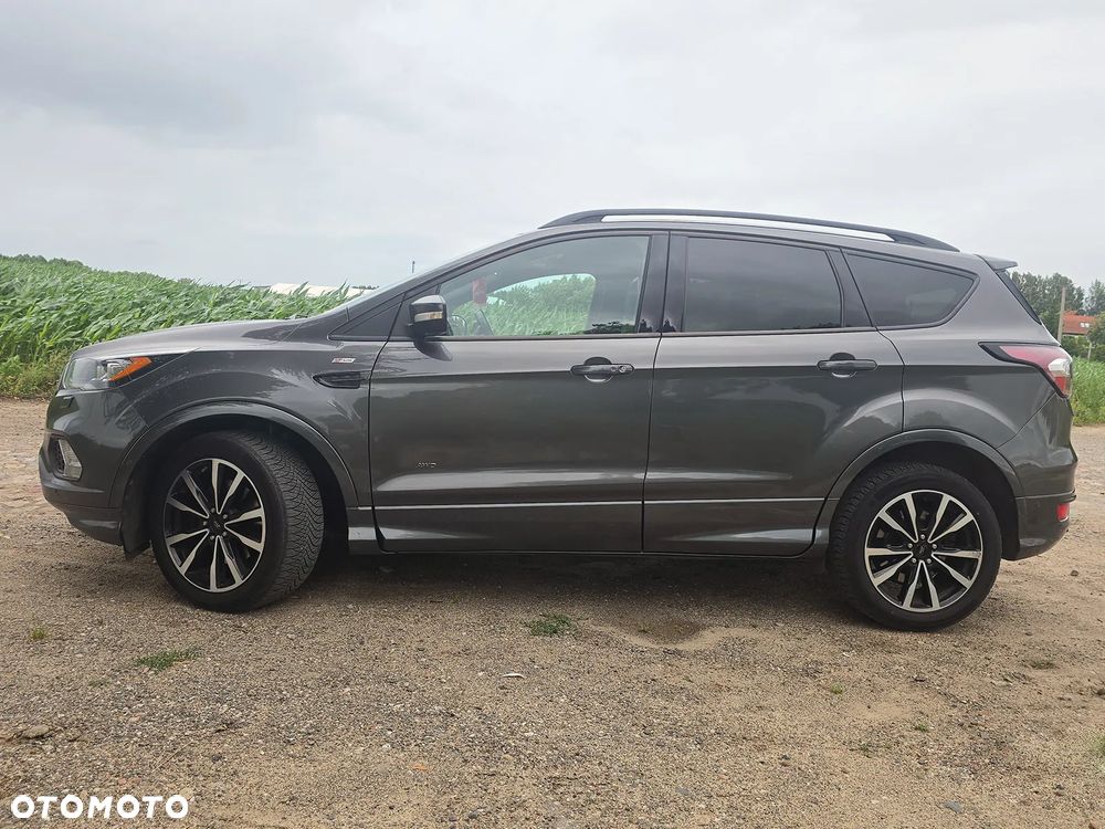 Ford Kuga 2.0 TDCi 4x4 ST-Line - 3