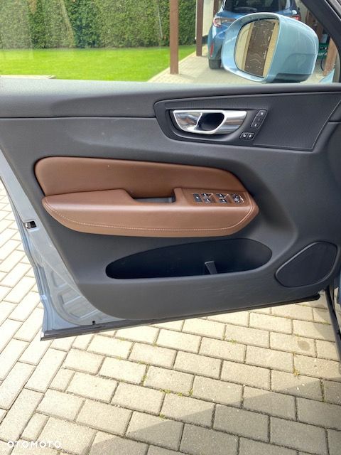 Volvo XC 60 D4 AWD Geartronic Inscription - 11