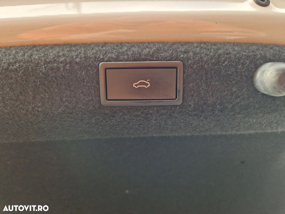 Skoda Superb 2.0 TDI DSG Ambition - 25