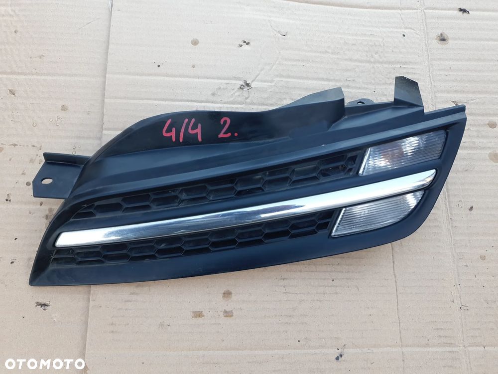 NISSAN MICRA K12 LIFT Kierunkowskaz grill nerka lewa - 4