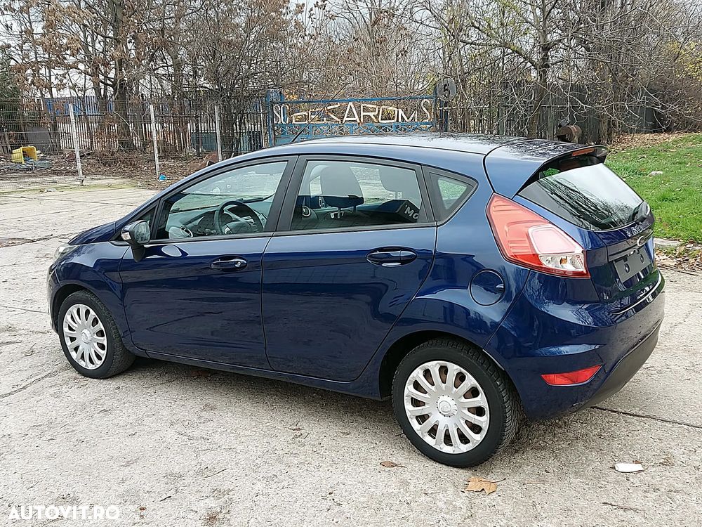 Ford Fiesta 1.5 TDCi DPF Titanium - 8