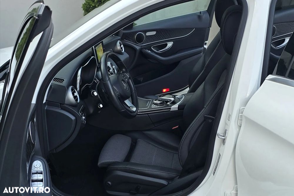 Mercedes-Benz C - 26