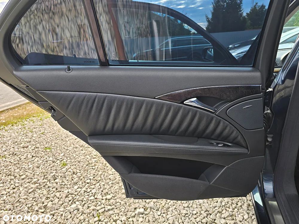 Mercedes-Benz Klasa E 320 Avantgarde - 17