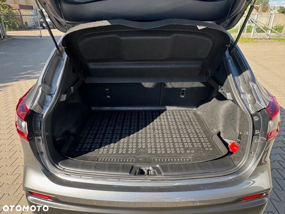Nissan Qashqai 1.3 DIG-T N-Connecta - 12