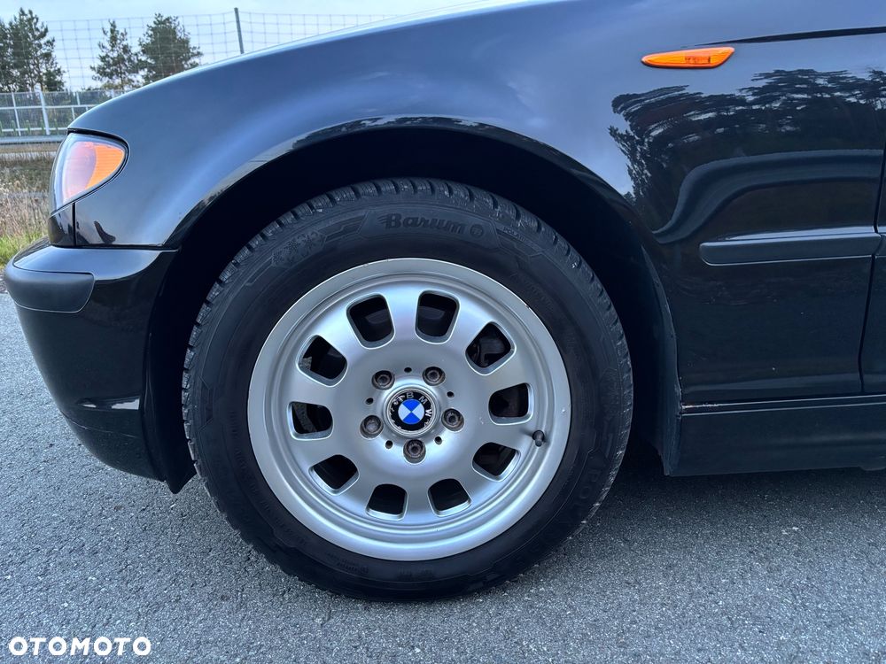 BMW Seria 3 318i - 8