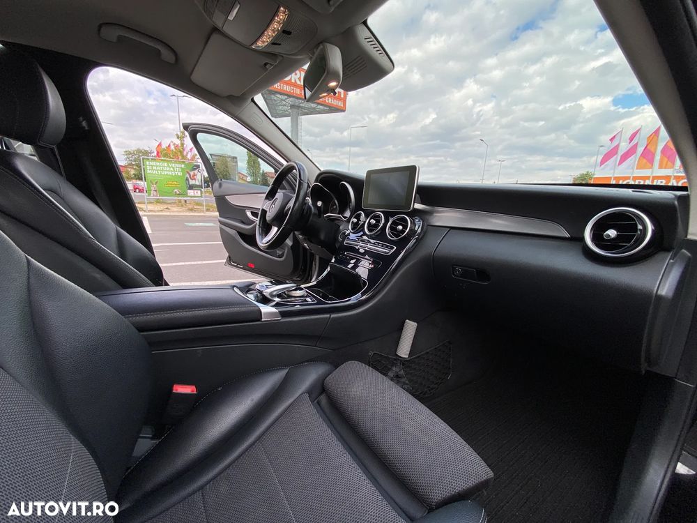 Mercedes-Benz C - 19