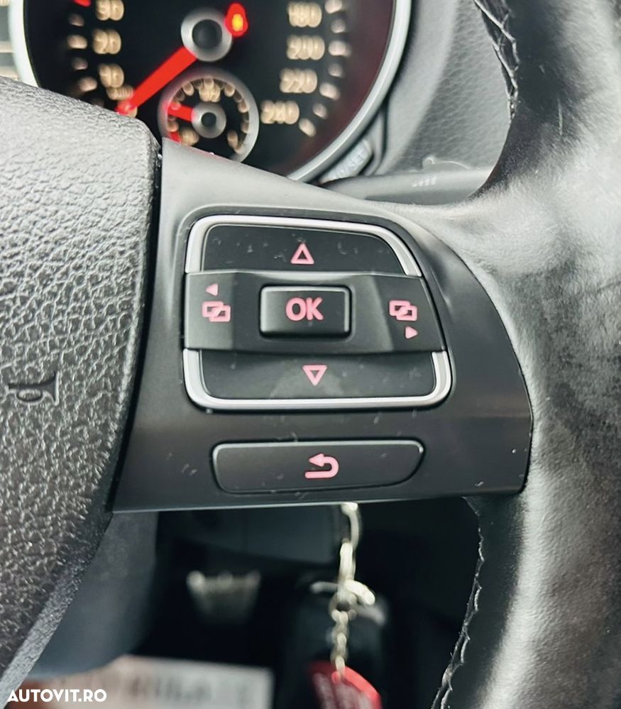 Volkswagen Golf Variant 1.6 TDI DPF 4Motion Comfortline - 24