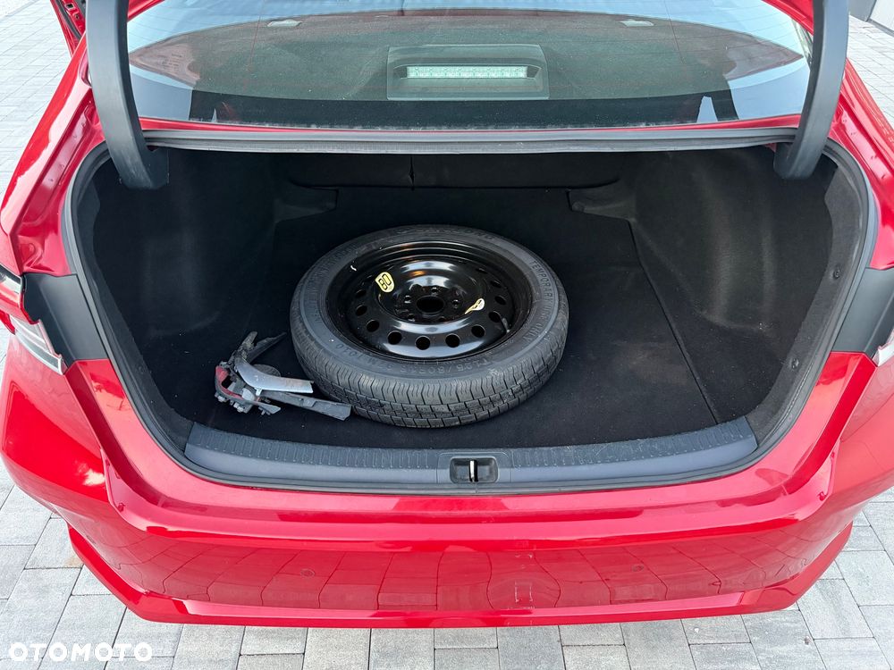 Toyota Corolla 1.8 Hybrid Comfort - 25