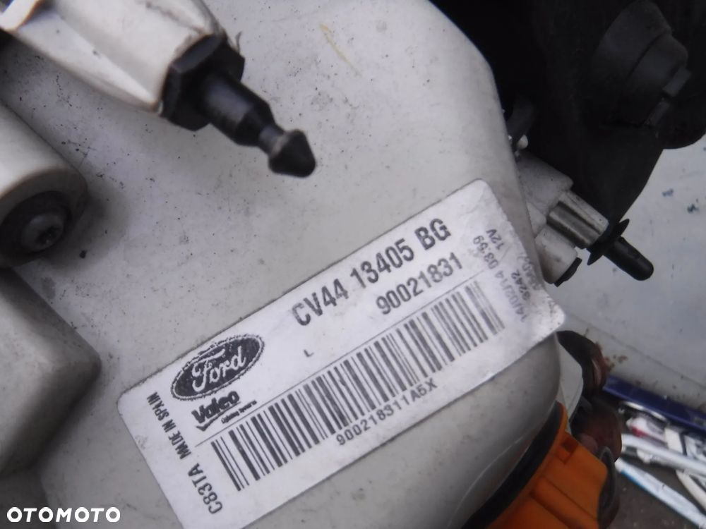 Ford Kuga MK2  lampa tyl lewa  w blotnik LED lewa  CV44-13405-BG - 3
