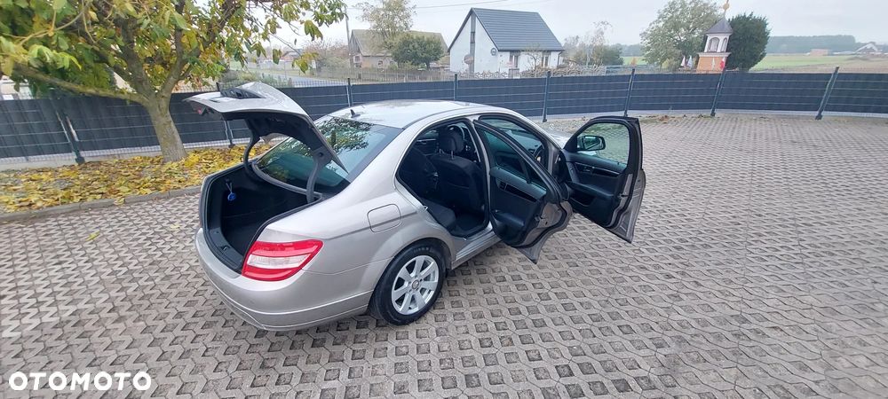Mercedes-Benz Klasa C - 28