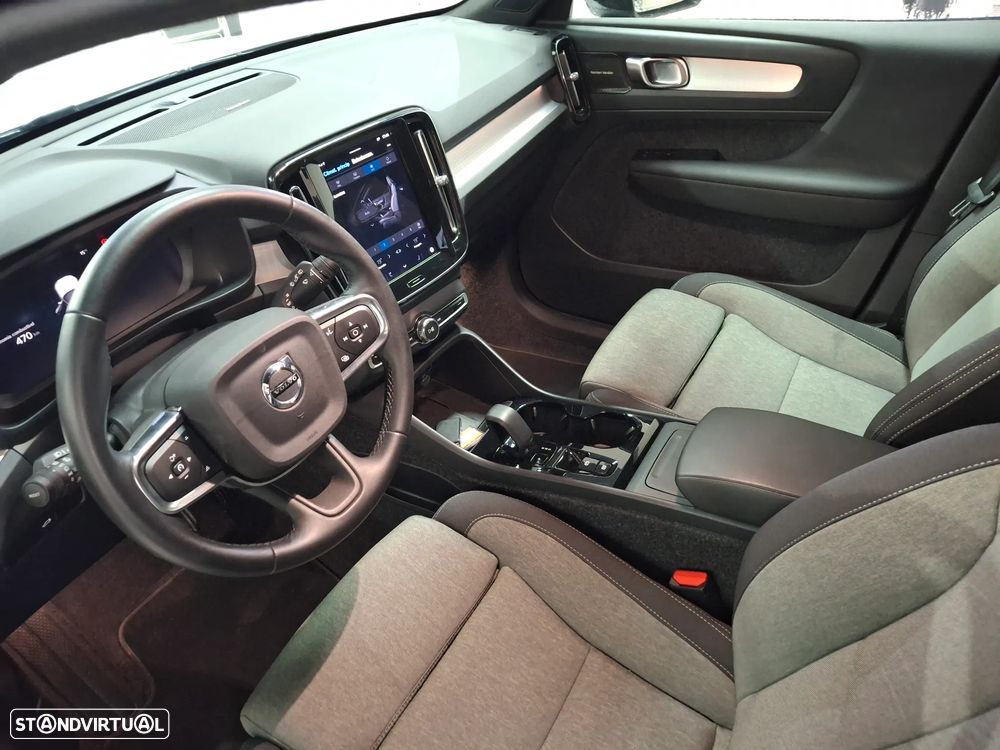 Volvo XC 40 2.0 B3 Plus Dark - 16