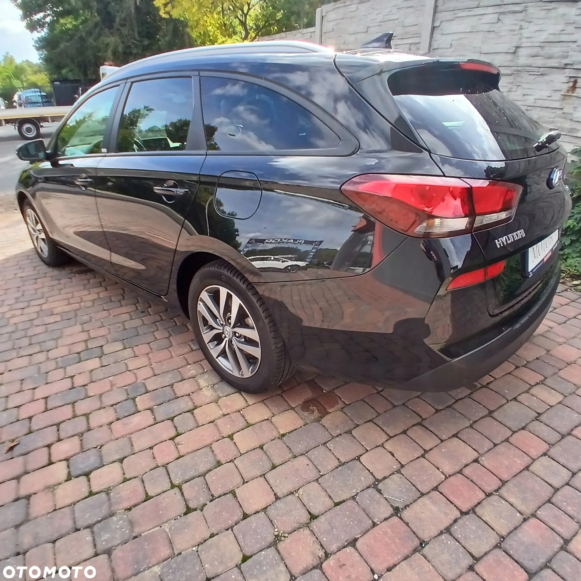 Hyundai i30 1.4 Premiere Comfort - 13
