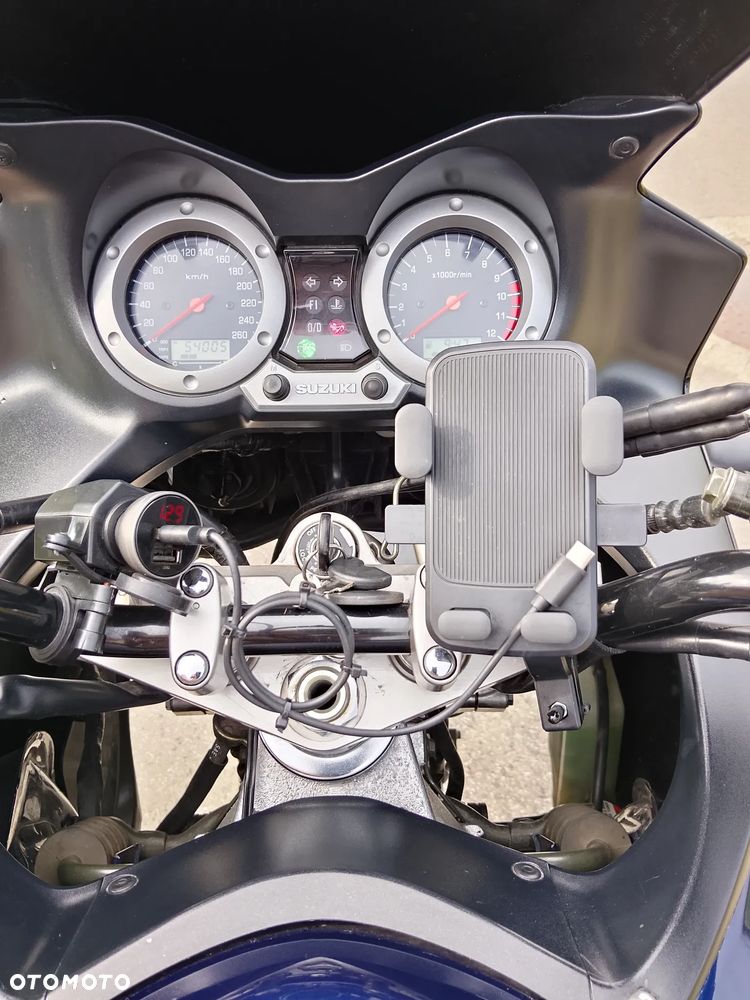 Suzuki V-STROM - 8