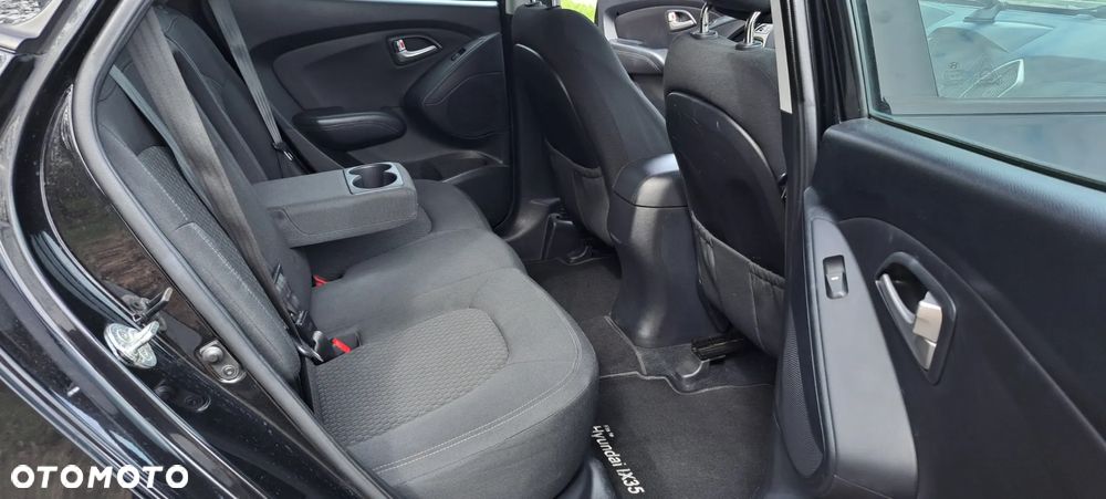 Hyundai ix35 blue 1.6 2WD Finale - 11