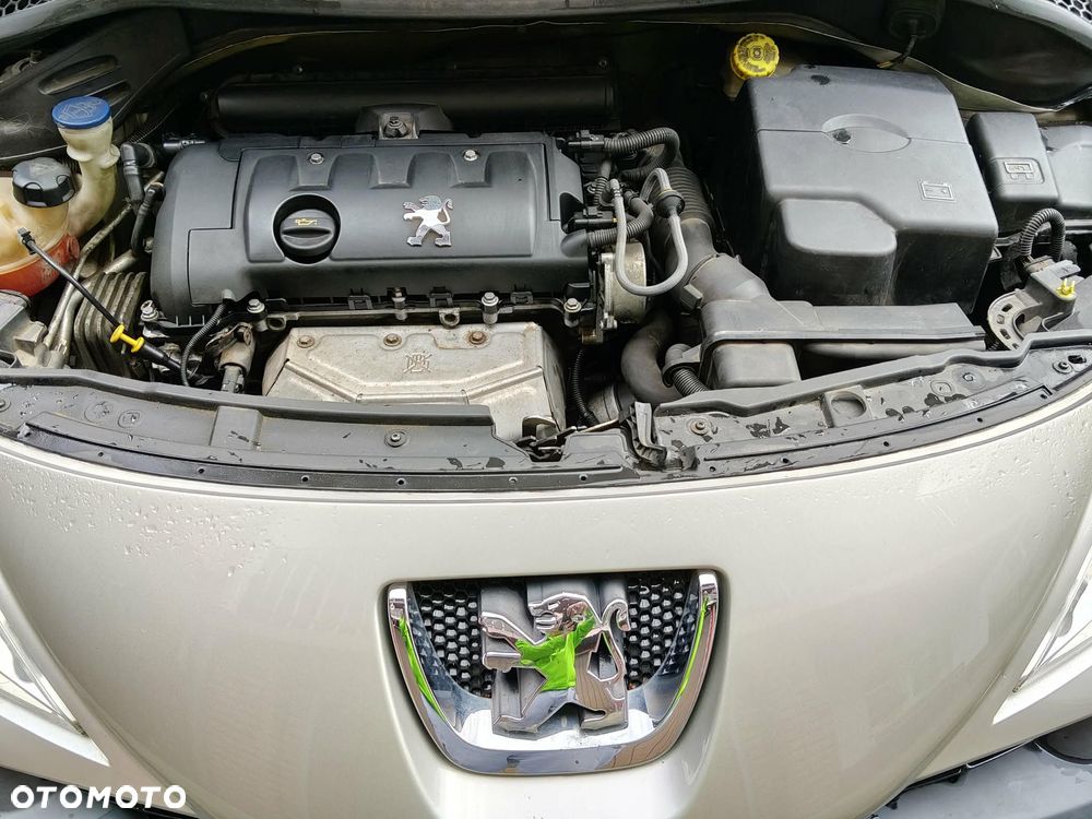 Peugeot 207 1.4 - 10