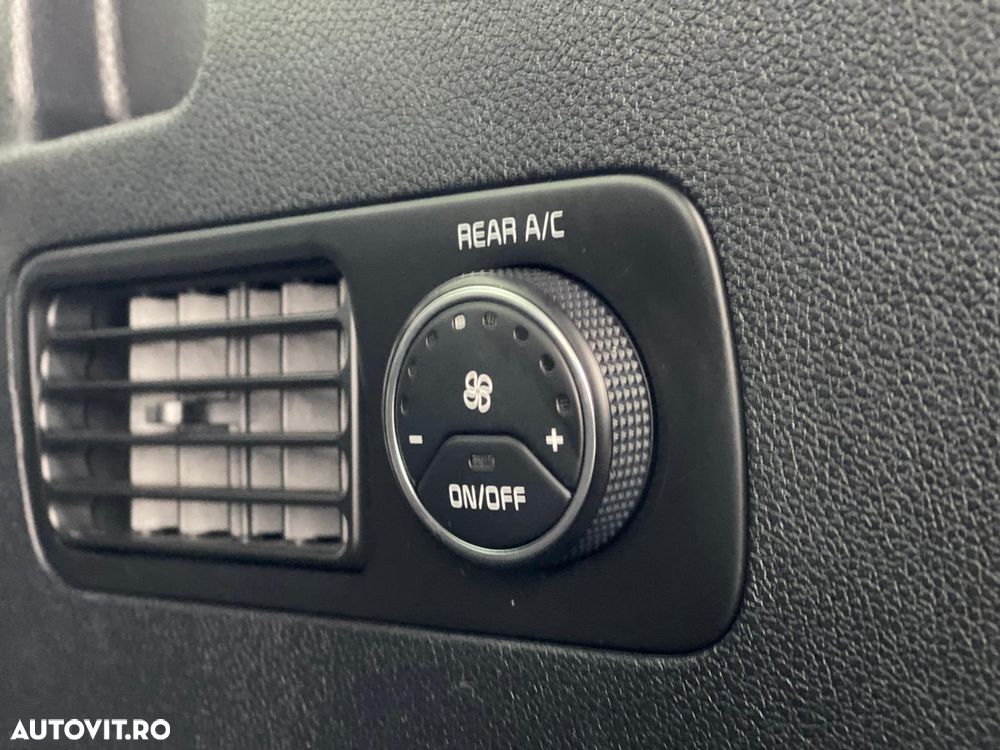 Kia Sorento 2.2 DSL 6AT 4x4 Cosmo - 22