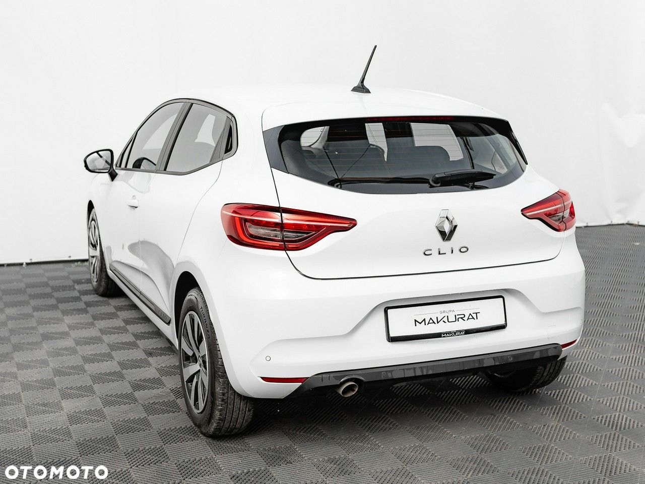 Renault Clio 1.0 TCe Equilibre - 5