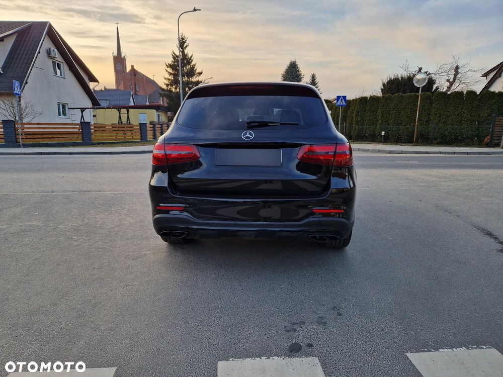 Mercedes-Benz GLC - 6