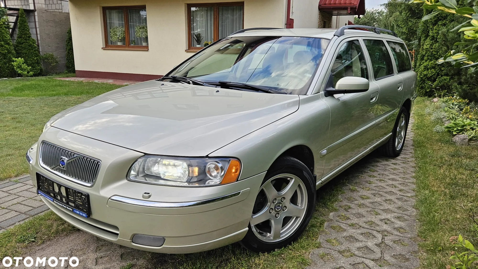 Volvo V70 2.5T AWD Summum - 3