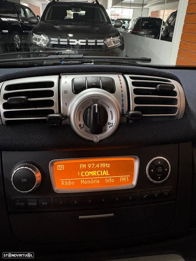 Smart ForTwo Coupé 1.0 mhd Passion 71 - 17