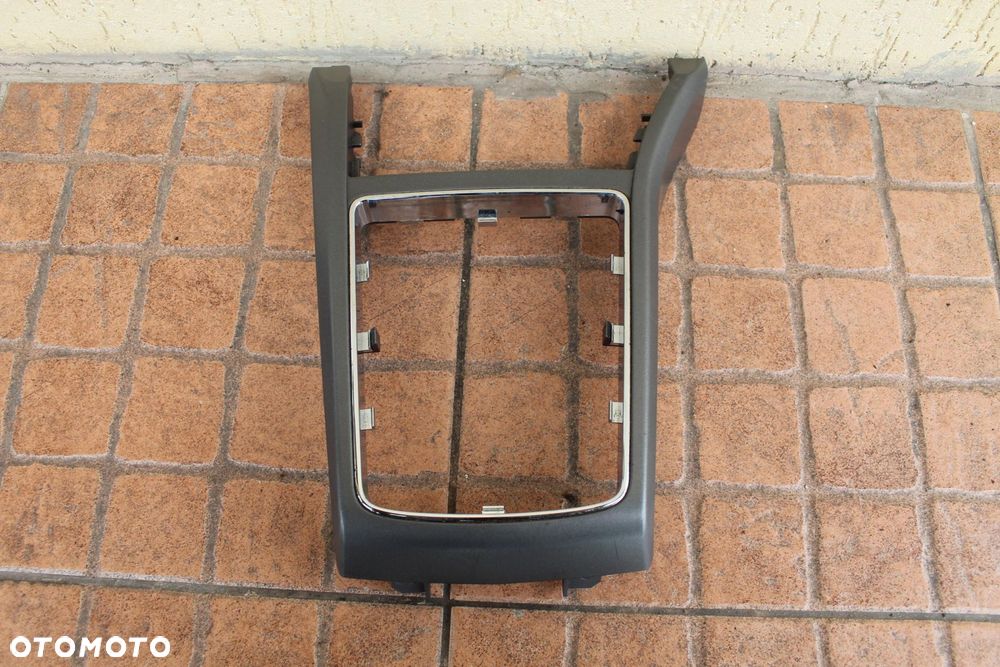 RAMKA ZMIANY BIEGÓW OPEL ASTRA H 13116961 - 1