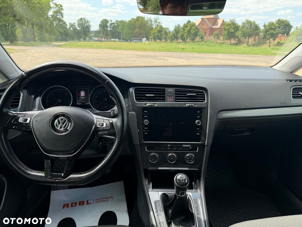 Volkswagen Golf 1.6 TDI BMT Highline - 17
