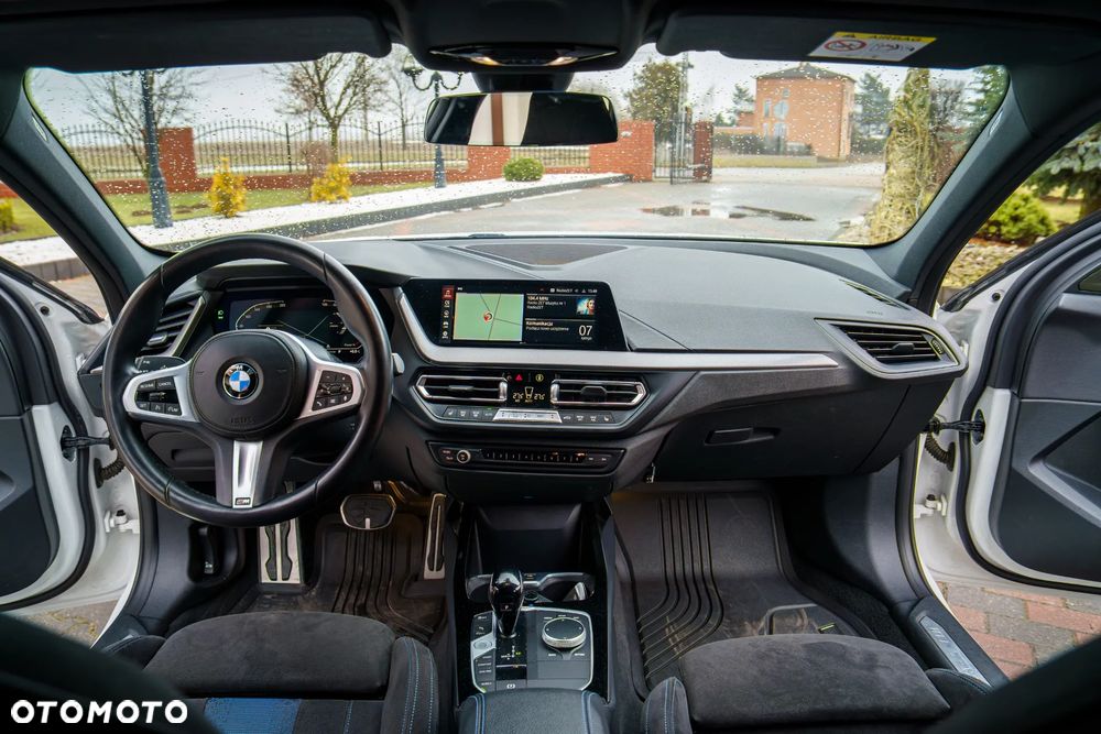 BMW Seria 1 118d Edition M Sport Shadow - 12