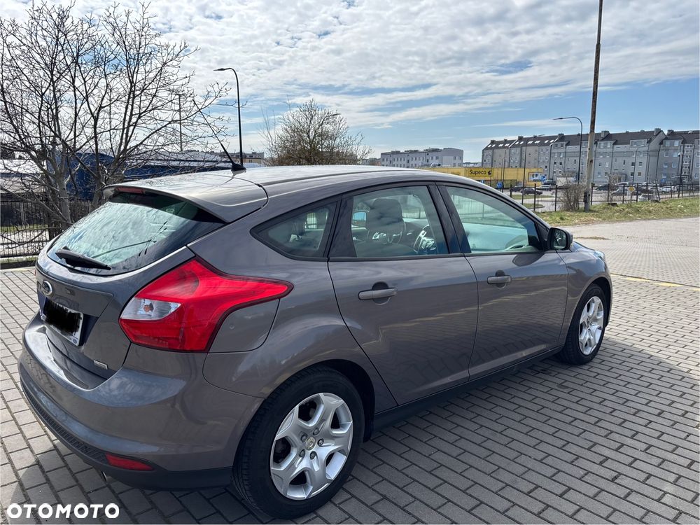 Ford Focus 1.6 EcoBoost Titanium - 9