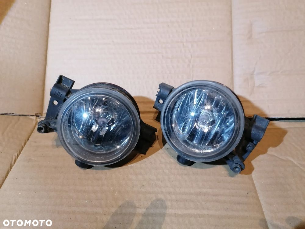 HALOGEN PRAWY LEWY MONDEO MK2 - 2