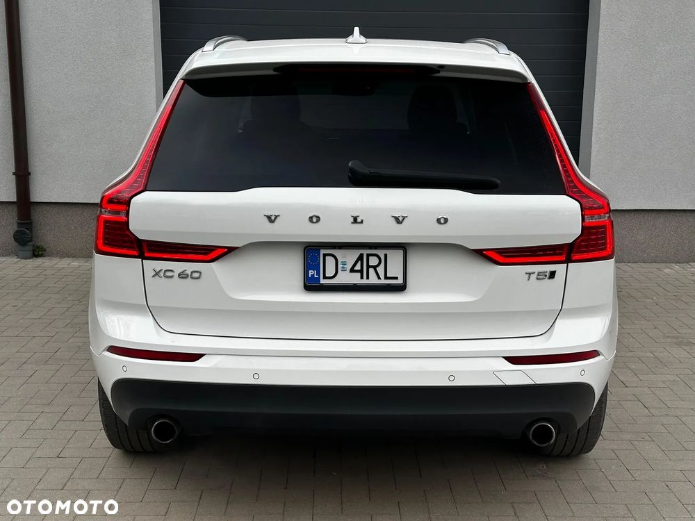 Volvo XC 60 T5 AWD Geartronic Momentum Pro - 5