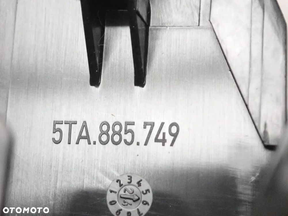 ZASLEPKA FOTELA VW TOURAN III  5TA  - 1123729XX, 1123728XX, 5H0887233B, 5TA885318, 5TA885317, 5E3887233A, 5G0887233C, 2GA858848, 2GA858847, 5TA883391B, 5TA883392B, 5TA885779, 5TA885750, 5Q0886193, 10A886197A, 2GA886197, 5TA885749, 5TA867464, 5TA867574, 5G0887187, 575887187, 575887233, 11A886197, 9918018344LH, 9918018345RH 40 ZŁ - 21