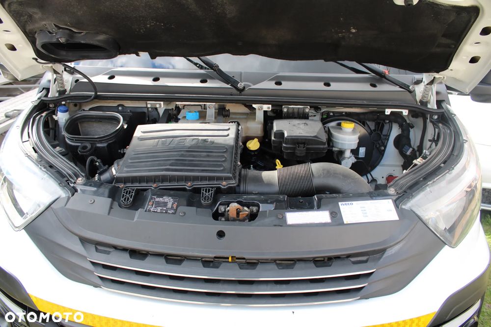 Iveco DAILY - 28
