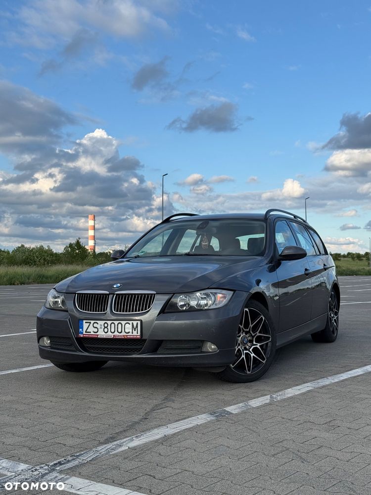 BMW Seria 3 318d - 1