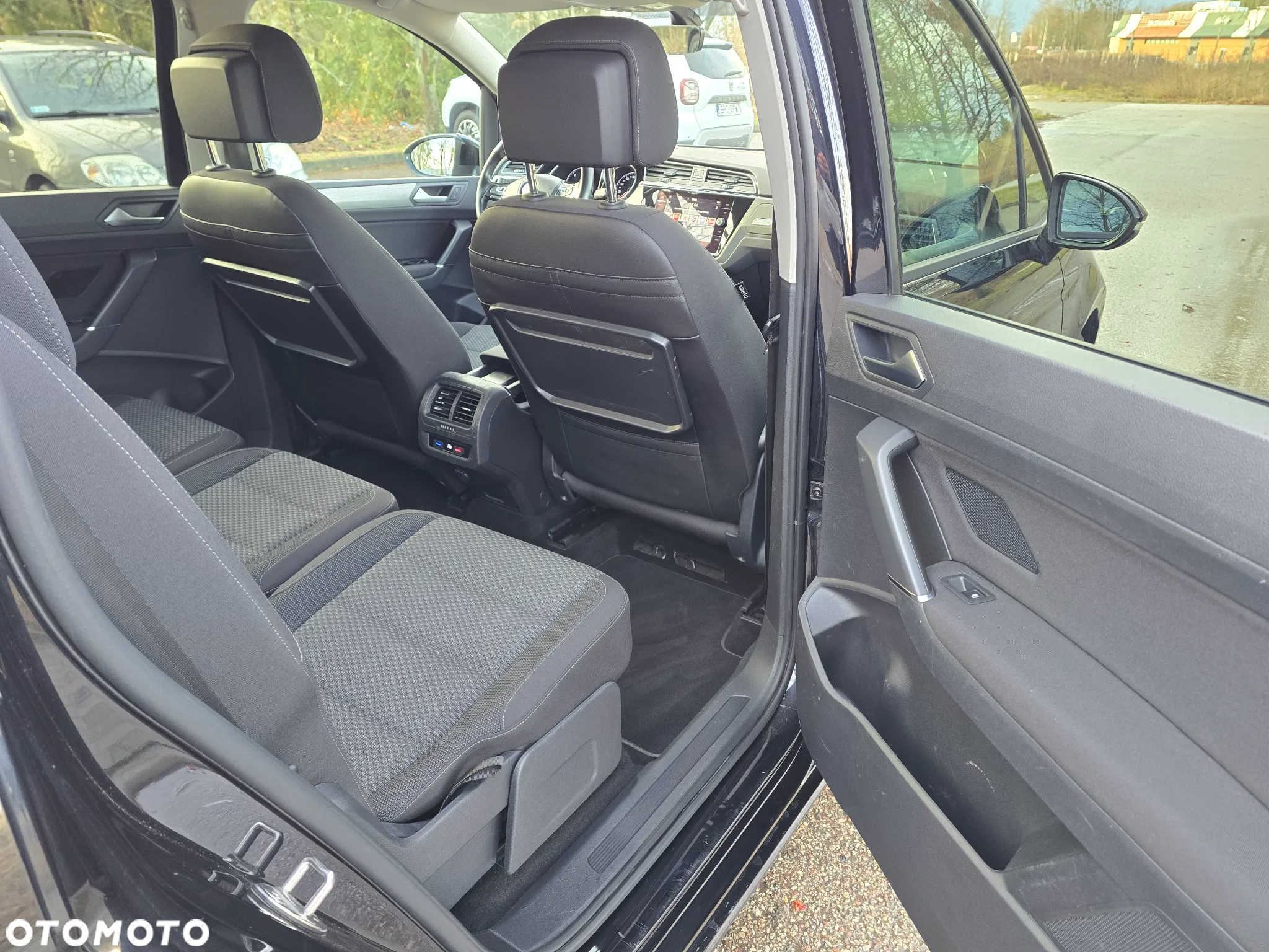 Volkswagen Touran 1.6 TDI SCR (BlueMotion Technology) DSG Comfortline - 12