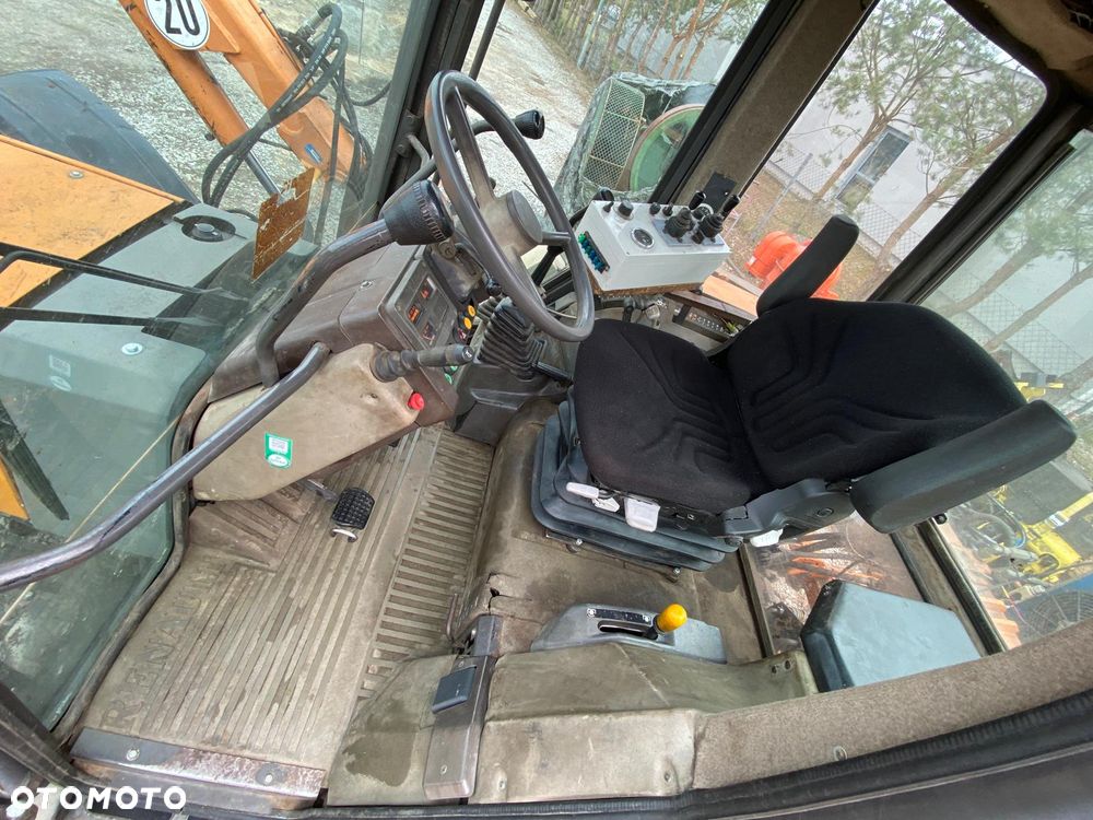 Renault 106-54 z kosiarką boczną - 24