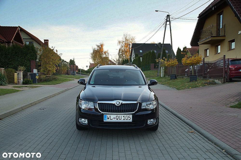 Skoda Superb 2.0 TDI Ambition DSG - 11