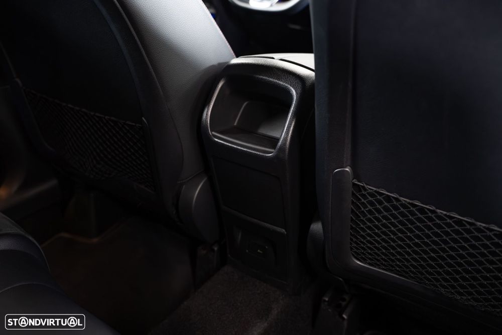 Mercedes-Benz GLA 250 e 8G-DCT - 45