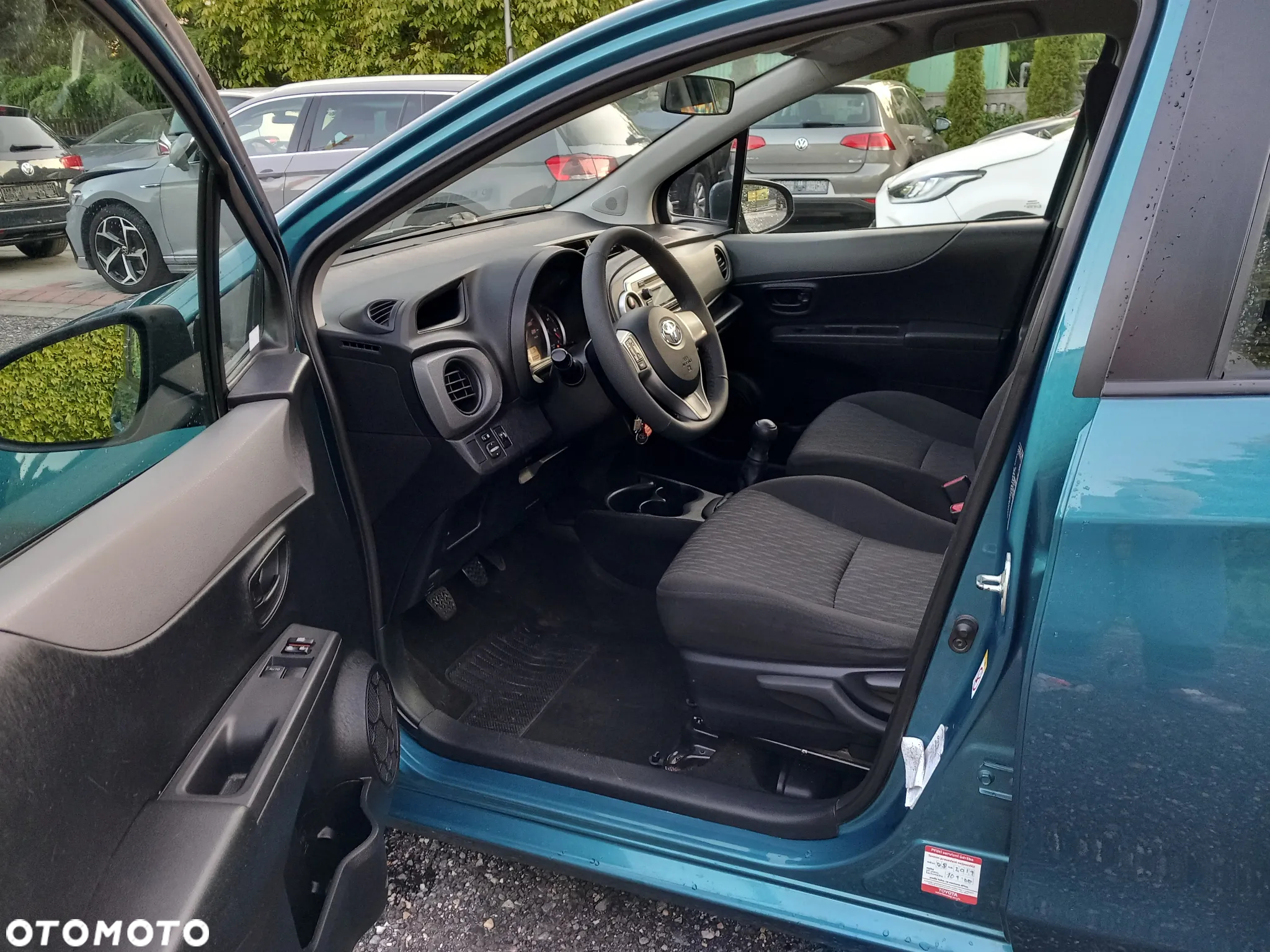 Toyota Yaris 1.0 VVT-i - 9
