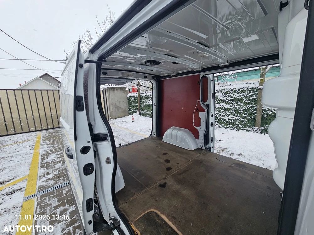 Opel Vivaro - 5