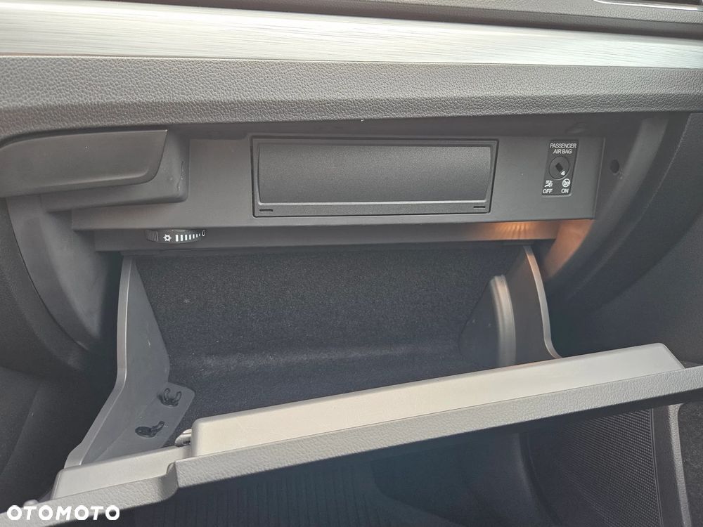 Skoda Superb 2.0 TDI SCR Ambition - 26