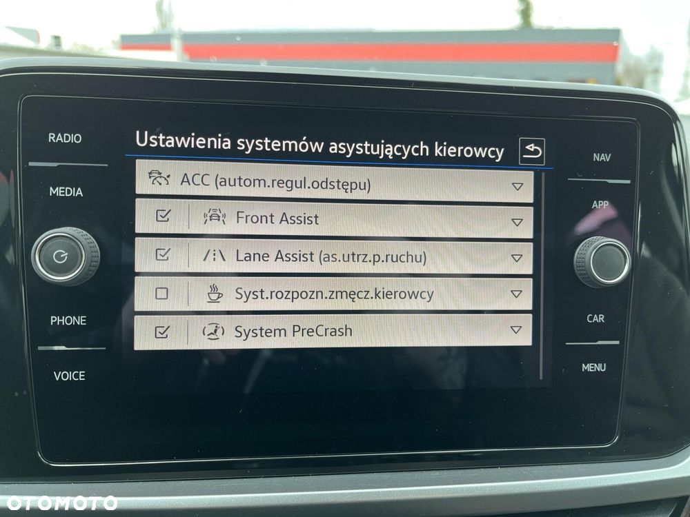 Volkswagen T-Roc - 28