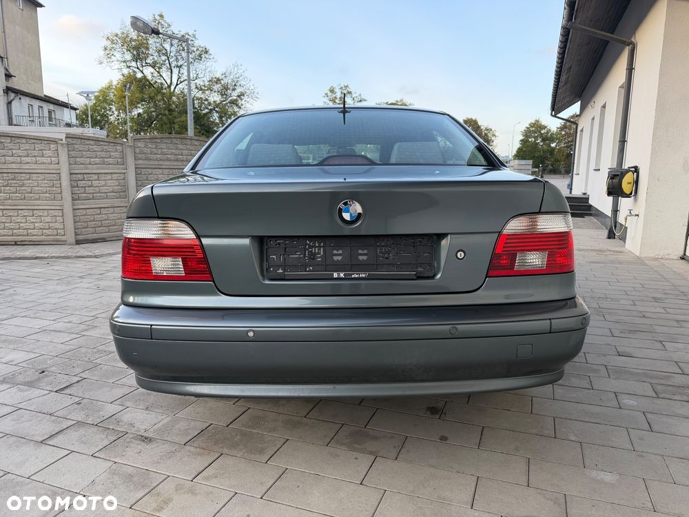 BMW 5 Series 2002 photo 4