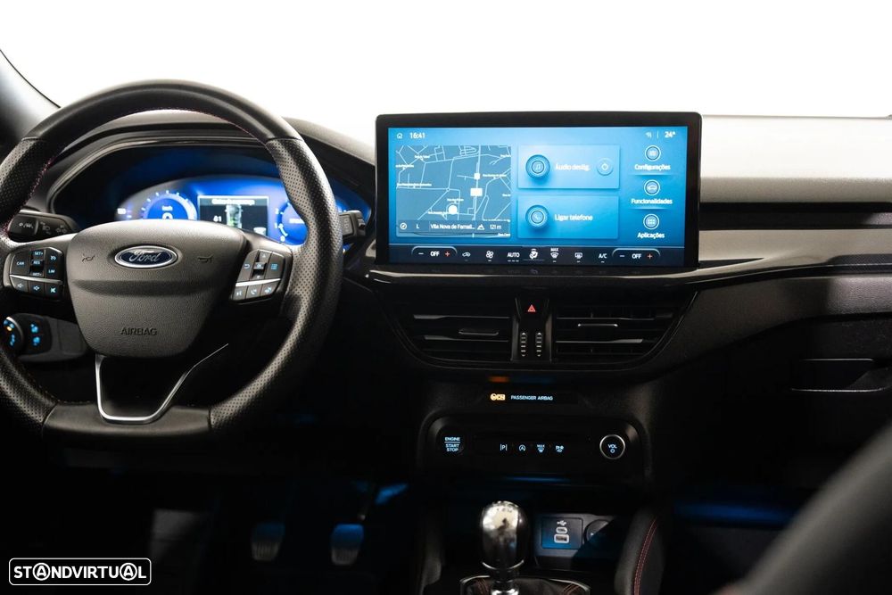 Ford Focus SW 1.0 EcoBoost MHEV ST-Line X - 12