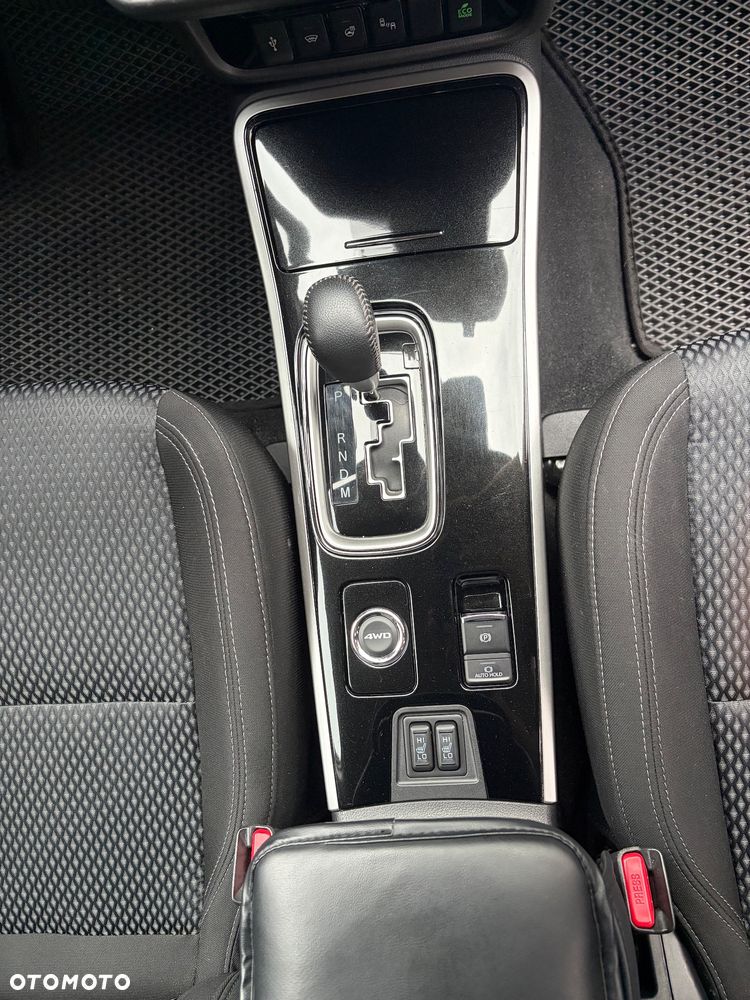 Mitsubishi Outlander 2.0 Instyle SDA 4WD CVT - 12