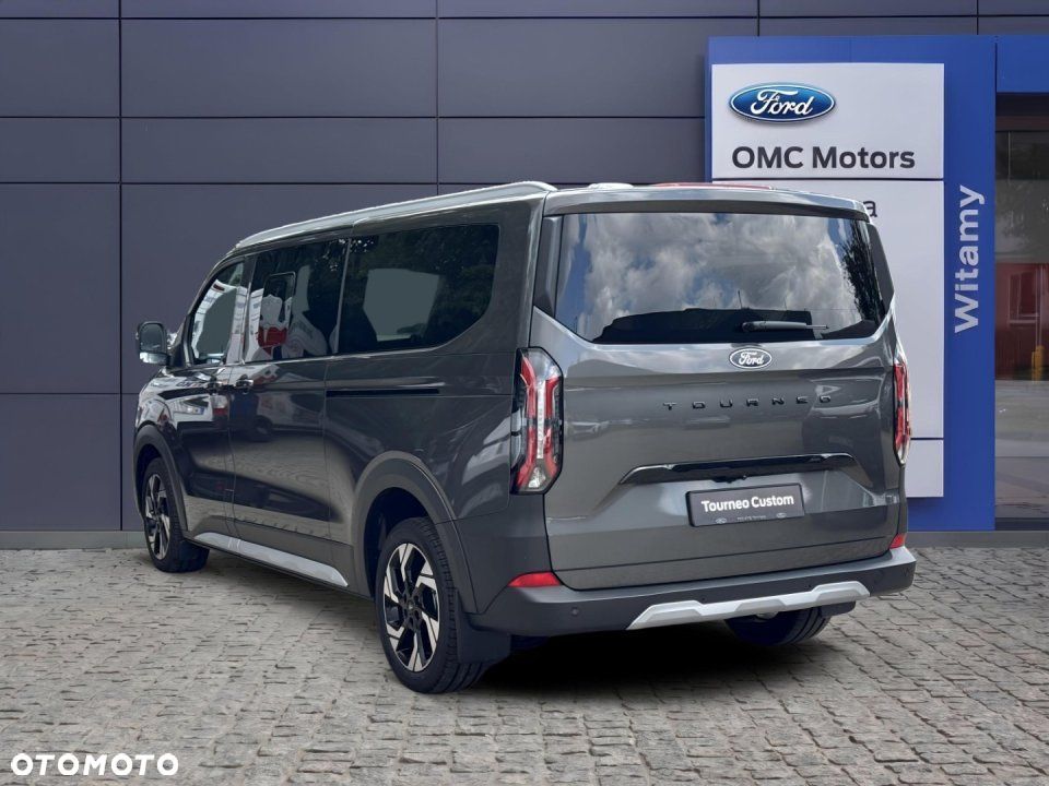Ford Tourneo Custom - 3