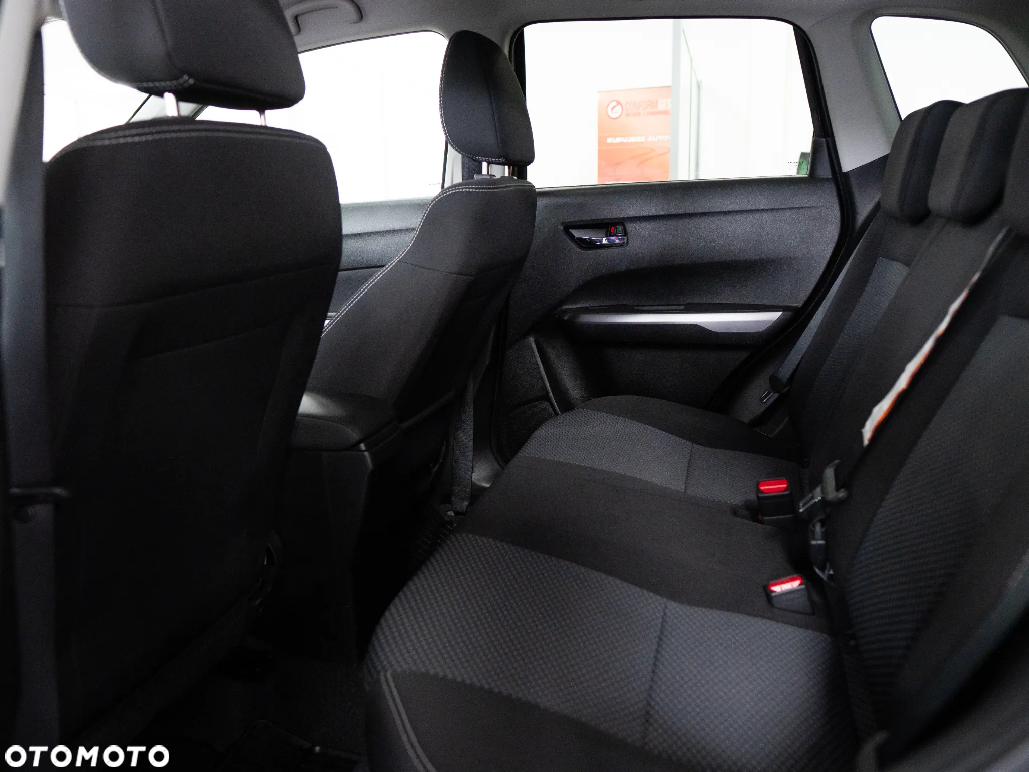 Suzuki Vitara 1.4 Boosterjet SHVS Premium 2WD - 36